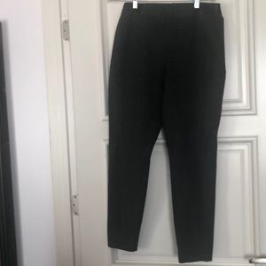 TAHARI gray leggings pants NWOT size Medium